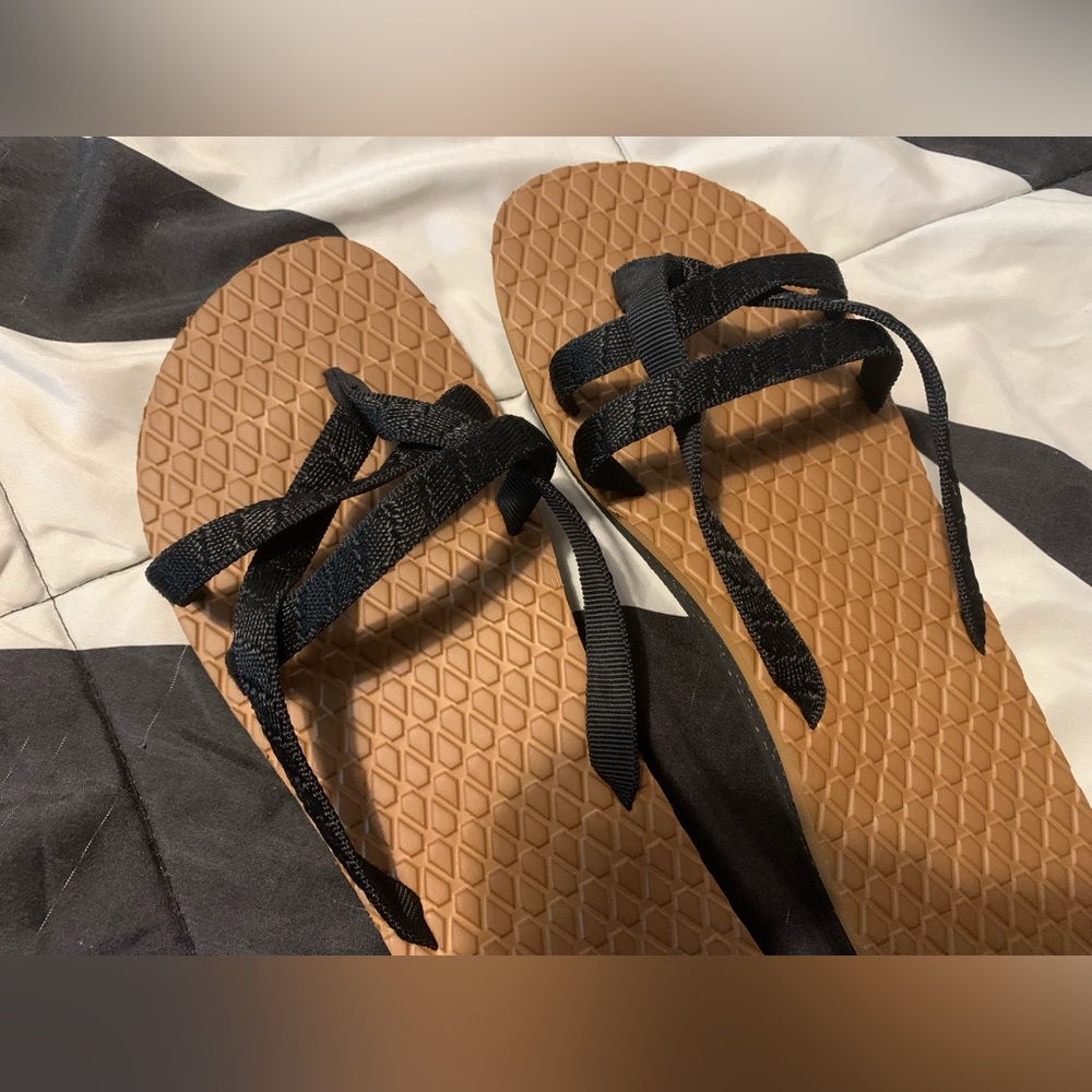 Volcom Black Strappy Sandals with Tan Sole - Picture 2 of 3